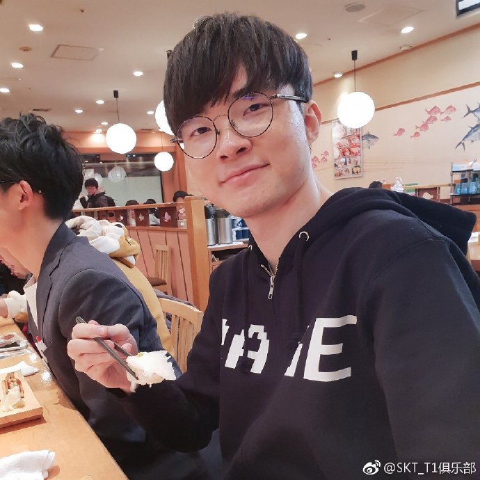 lol李哥faker最近比赛,lol李哥faker巅峰时刻