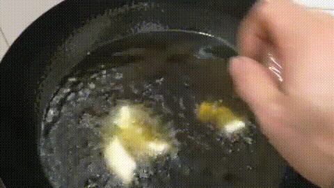 油条怎么做酥脆松软500克面粉隔夜,油条最简单的做法1千克面粉