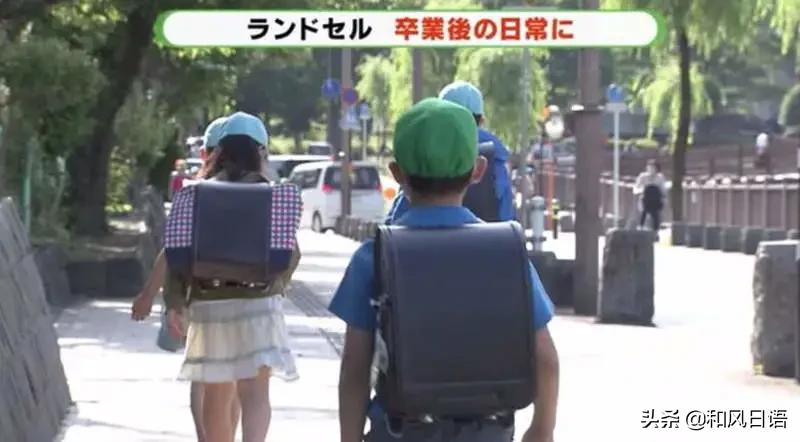 日本人毕业之后校服怎么处理？原来还能做成迷你版……