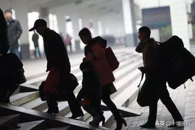 男子跟前女友染上艾滋病,男子跟女人交往感染艾滋病