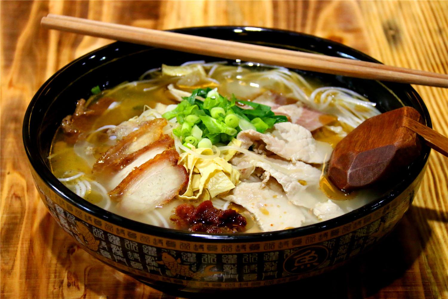 蒙自过桥米线项目,正宗云南过桥米线加盟哪家好