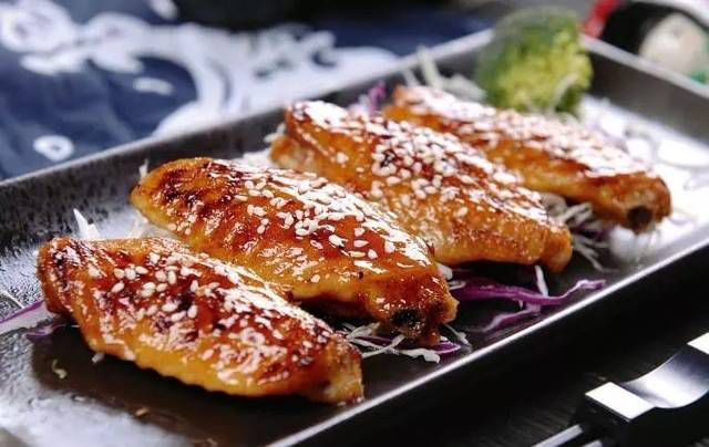 超酷的飞行表演,超酷的无人机表演