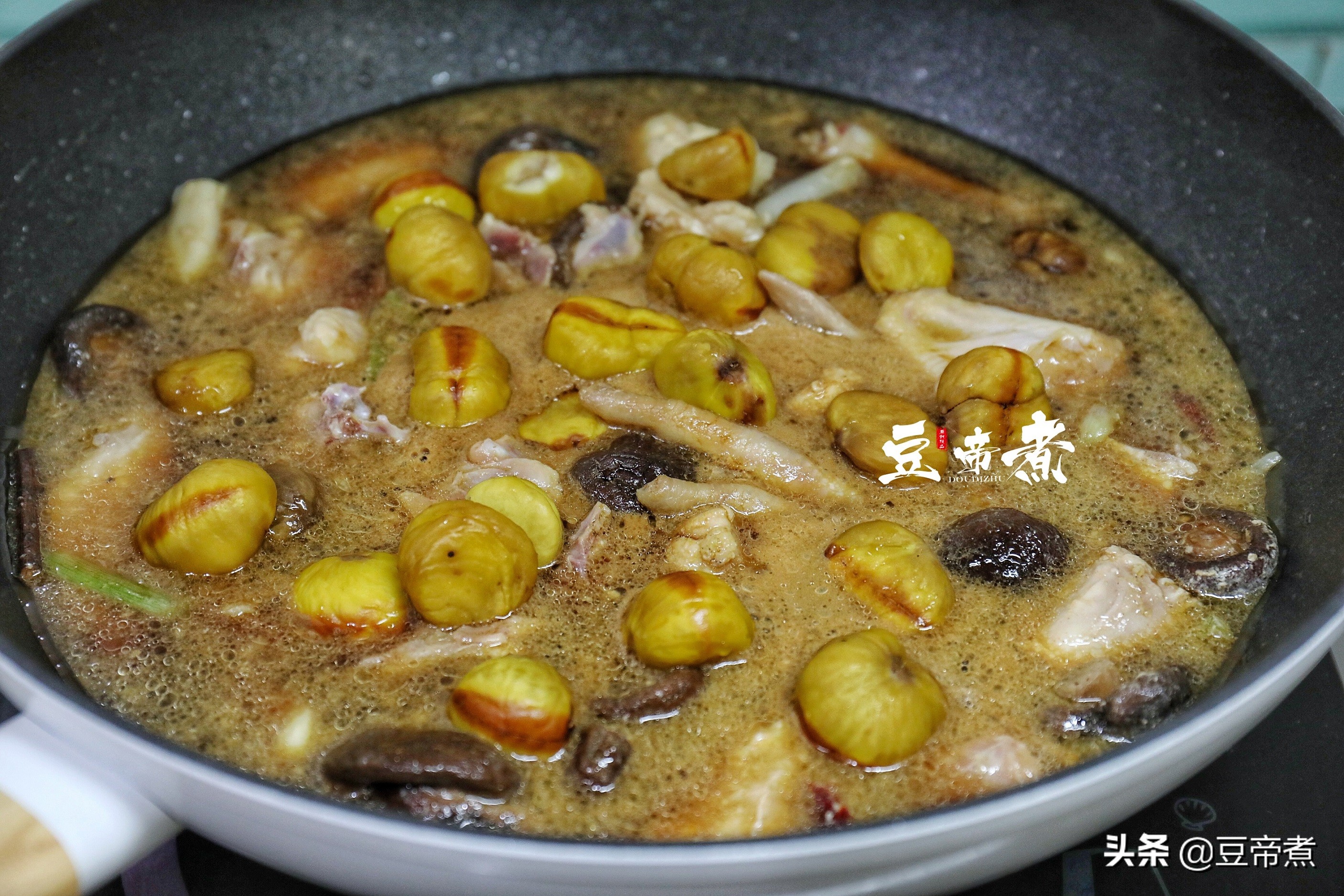 鸡肉最好吃的做法香菇炖鸡肉,板栗鸡肉香菇家常做法大全