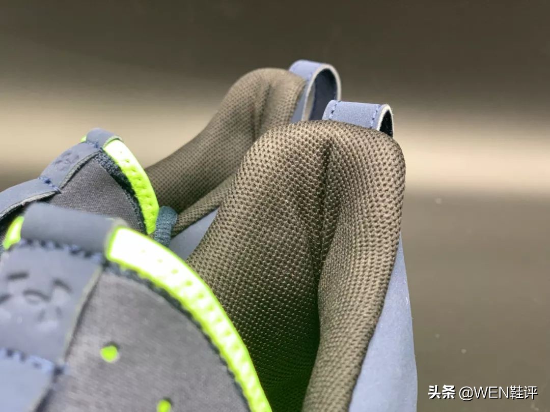 致敬粉丝！鞋面、中底再升级，库里7*开代**箱解读，你觉得如何？