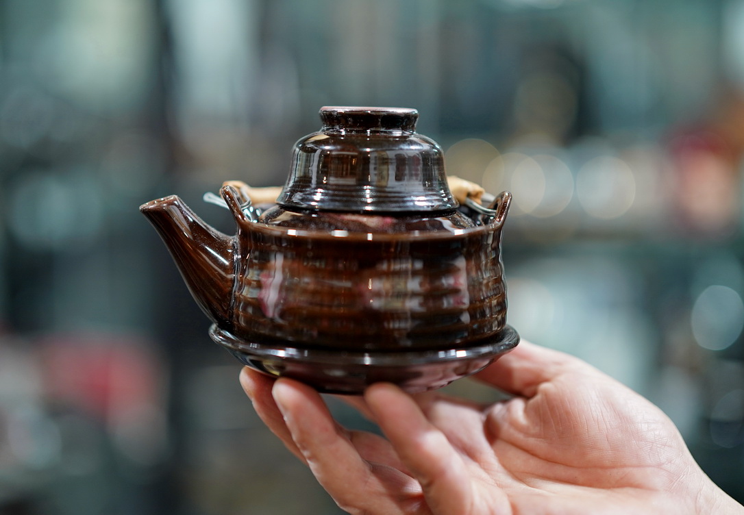 老式铜葫芦烟袋,古玩市场的铜胎掐丝珐琅花瓶