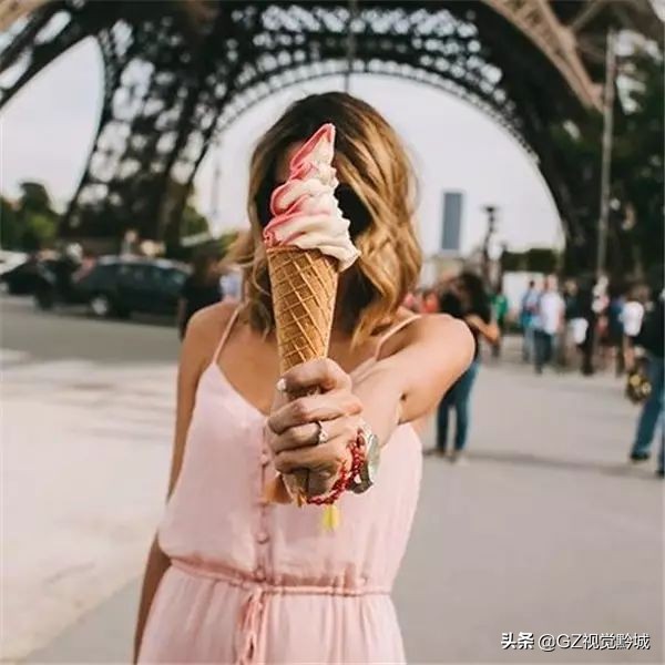 拍照完美避开所有镜头,拍照时怎样克服不看镜头的尴尬感