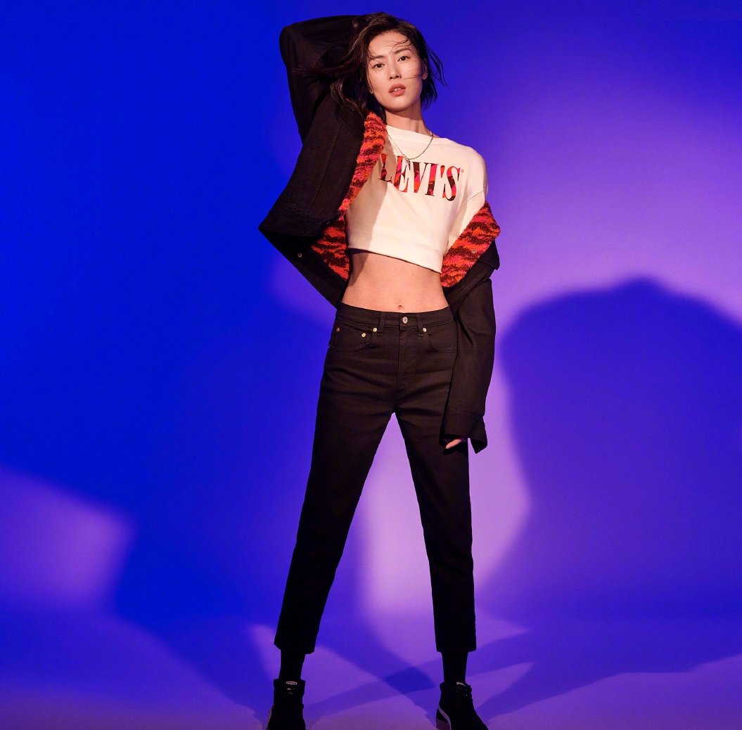 刘雯不愧是维密超模,刘雯风格百变衣服驾驭到登峰造极