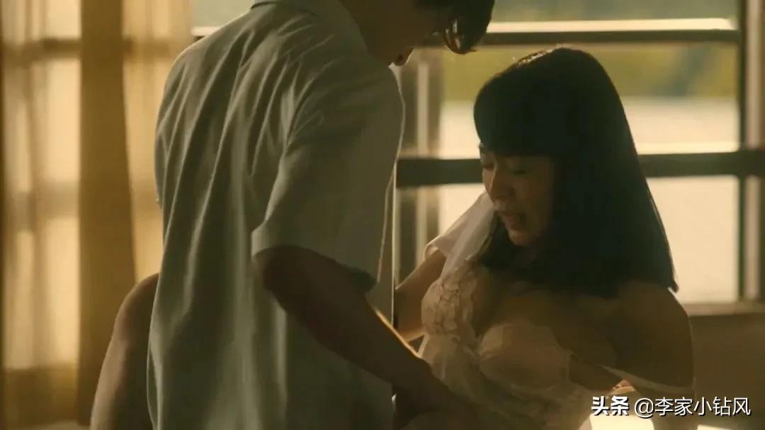 早就出过满屏*欲肉**的深夜剧,今年超级火爆的题材,