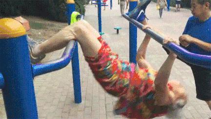 你根本想象不到民间健身有多狂野,你想象不到的健身方式