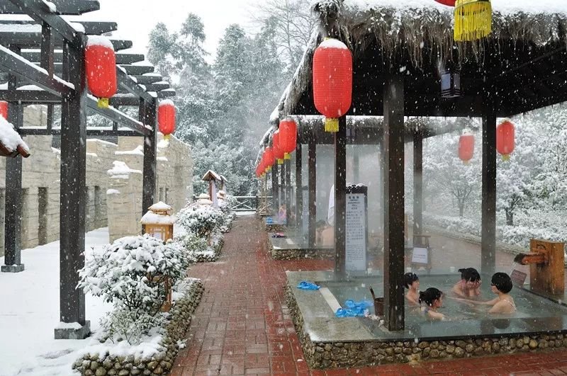 中国十大温泉城市,中国特别有名的十大温泉馆