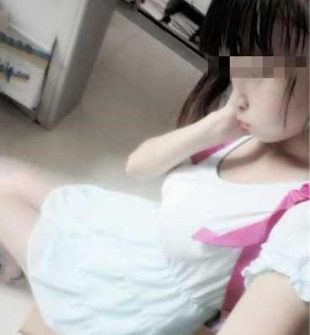 00后小女孩晒照,00后女孩晒照片