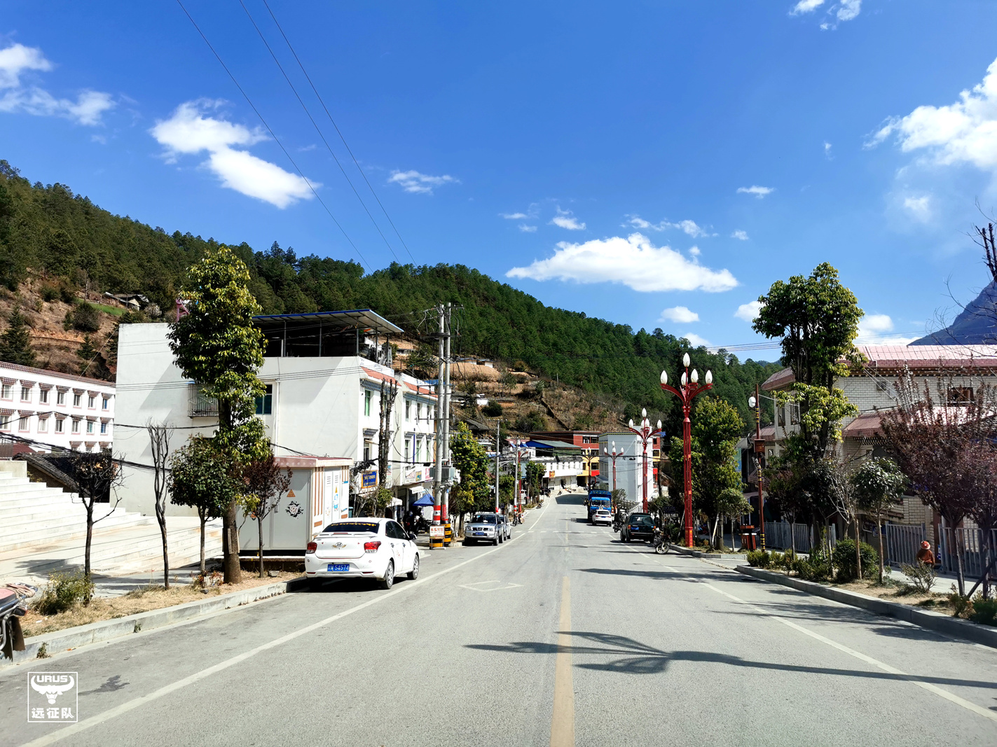 稻城亚丁至玛娜茶金如何走,四川木里县到玛娜茶金自驾