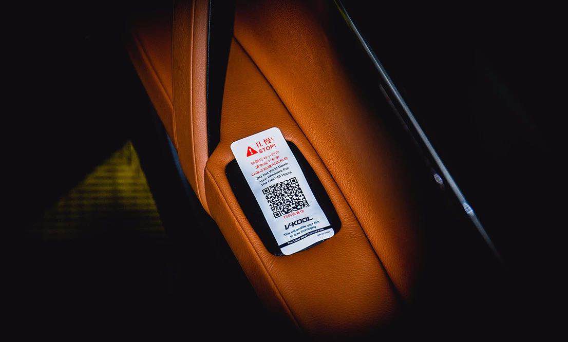 汽车贴完膜不平整,汽车贴膜后注意什么才能不起泡