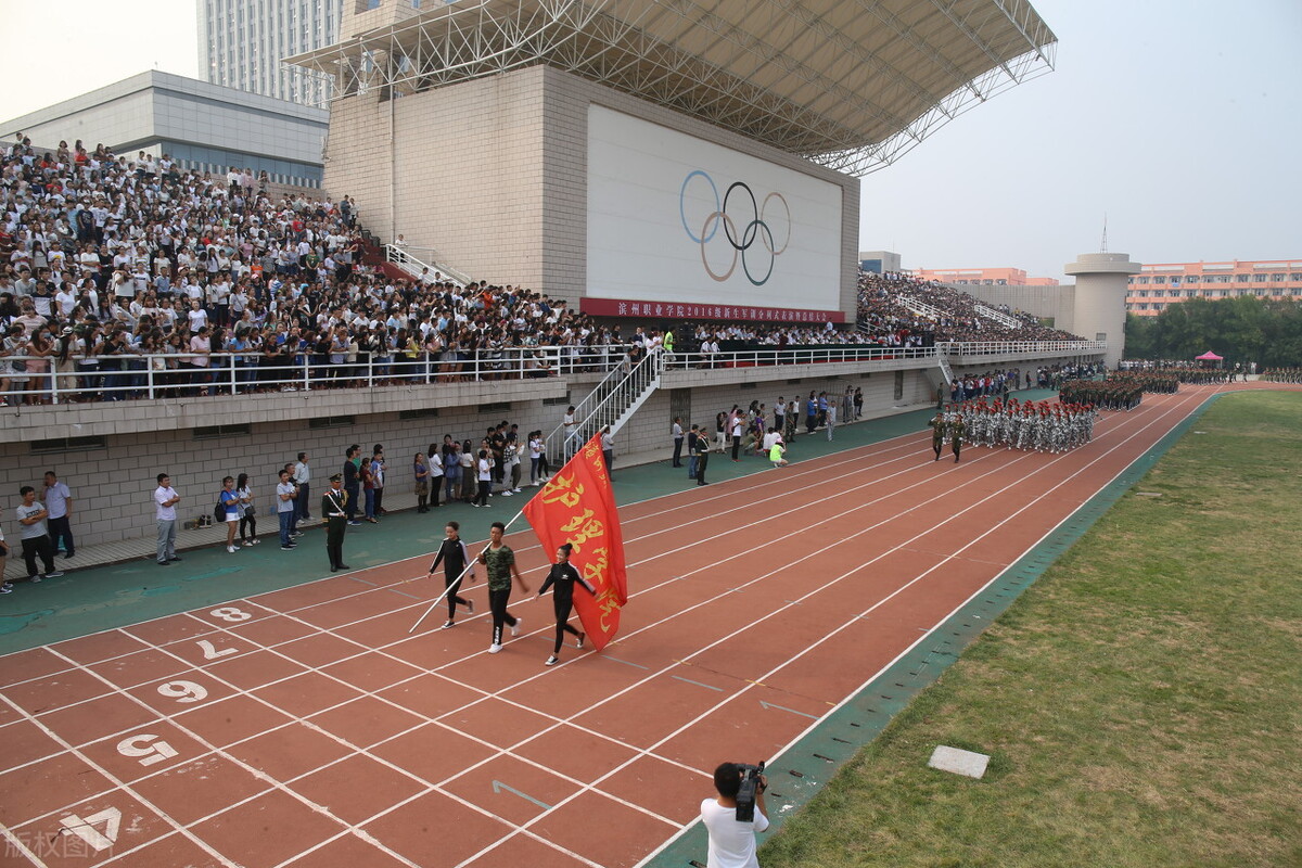 考大学考不到300分能考什么学校,高考300分上什么学校好就业