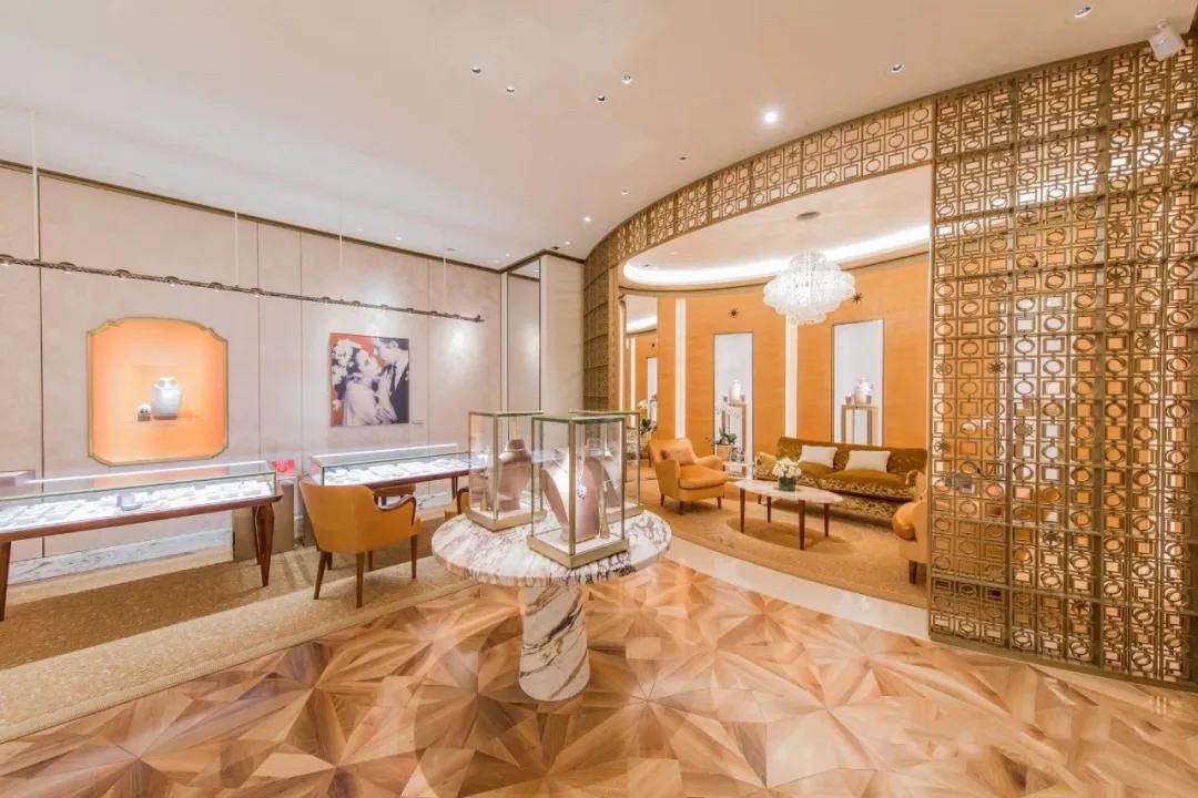 上海外滩十大奢侈品店,魔都奢侈品一条街