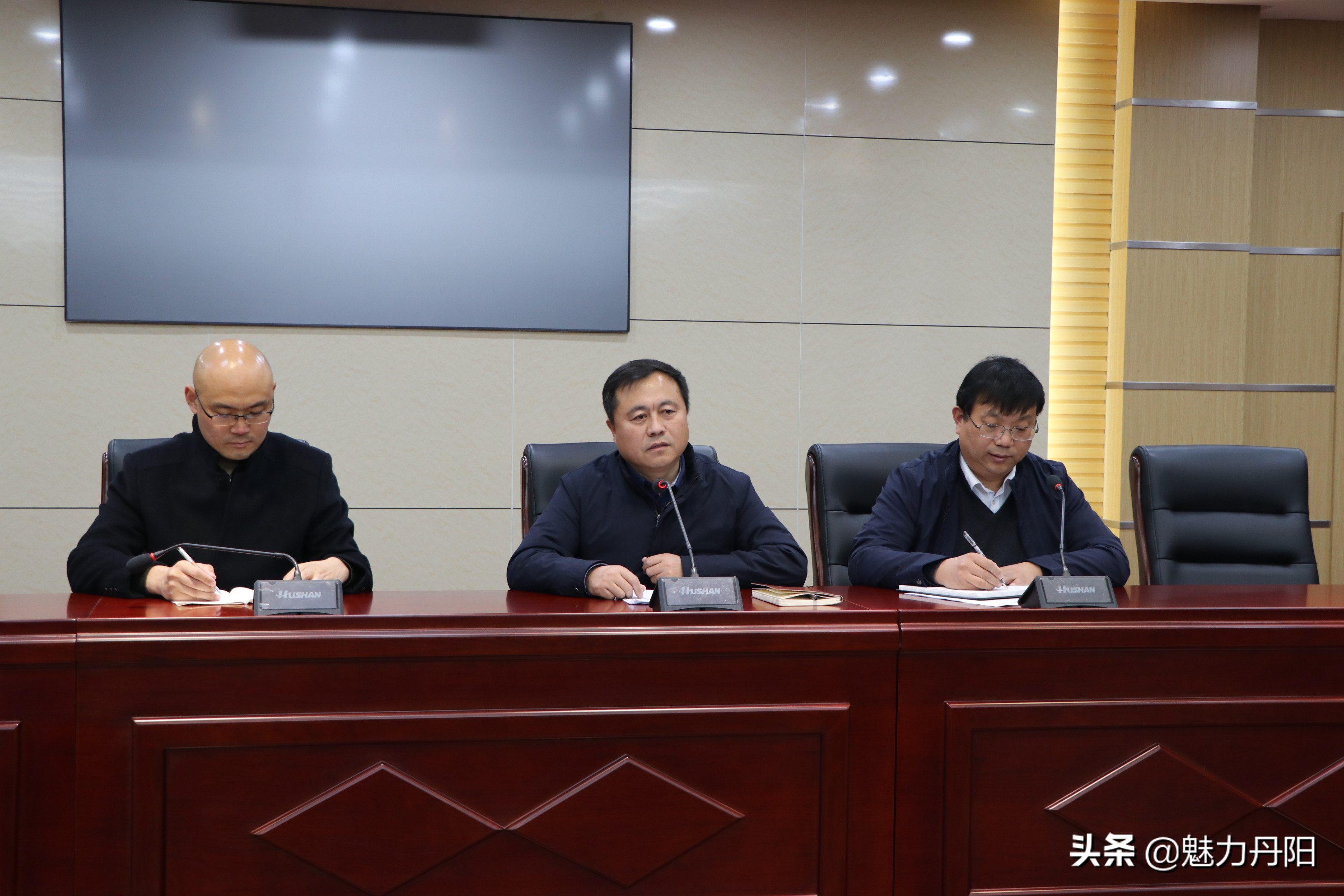 红旗飘扬春潮涌,专题片解说词——菏泽市开发区丹阳街道科学发展纪实