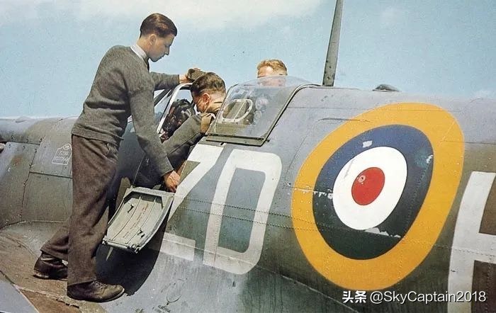 英国皇家空军识别徽标,英国皇家空军各中队徽标