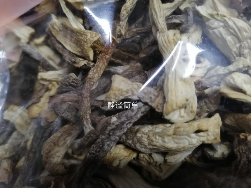 清热润肺鹿茸菇大骨汤,夏天鹿茸菇骨头汤