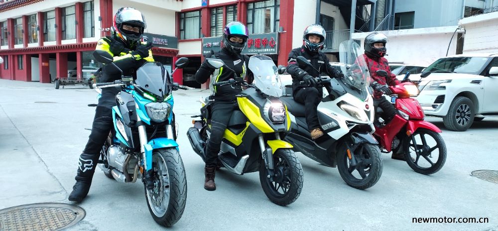 力帆kp350是双缸车吗,力帆kp350巡航版多少排量