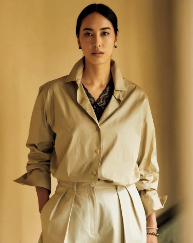 衬衫这样穿高级时髦又好看,衬衫不要买太多