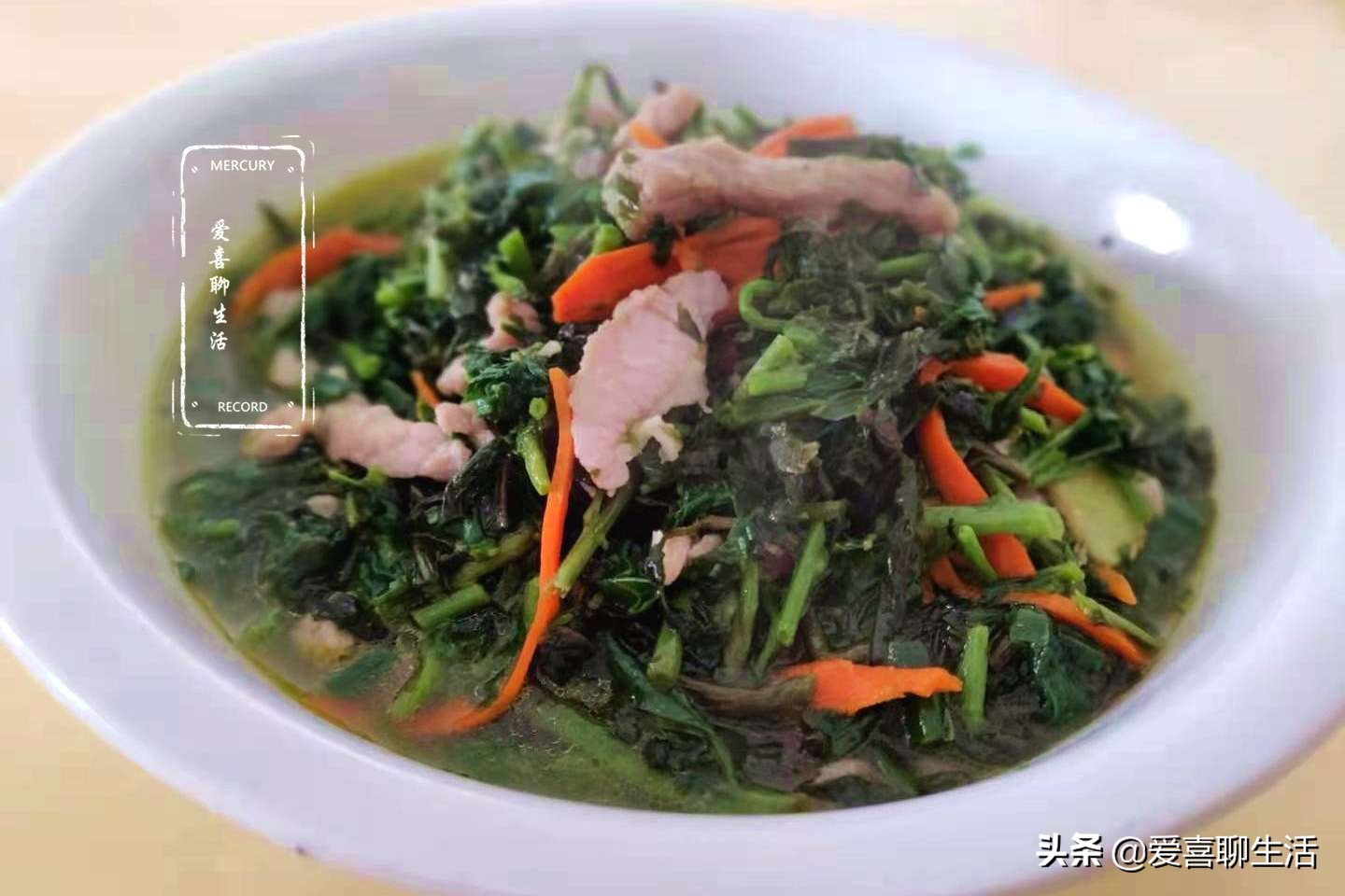 这是春天不可错过的一口鲜，清香脆嫩明目养人，错过就要等一年