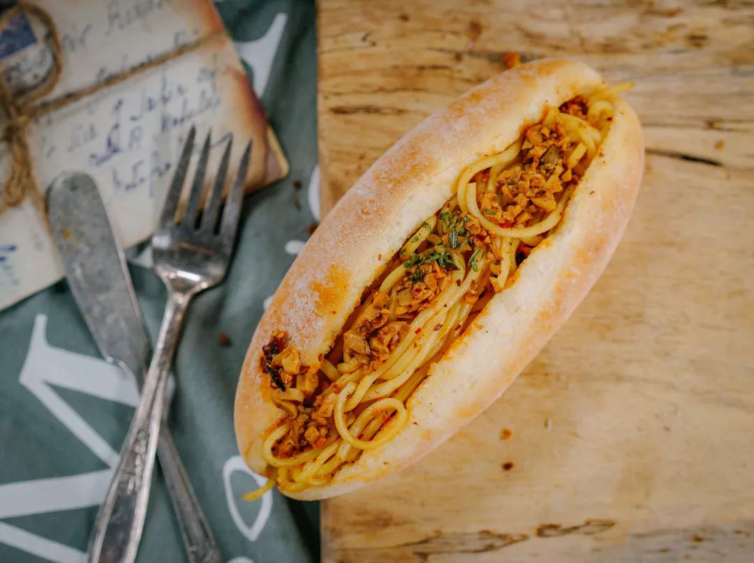 乐乐茶有花有果,乐乐茶给人的直观感受