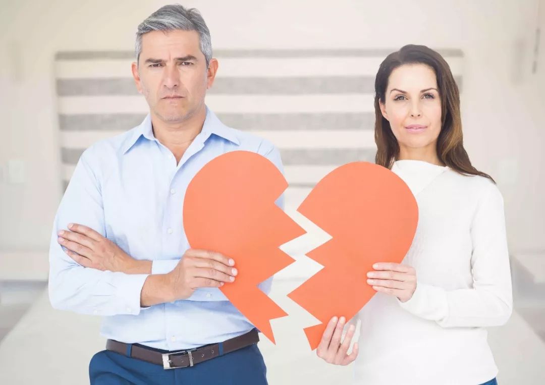 父亲有外遇作为儿子怎么办,父亲有外遇作为孩子的态度