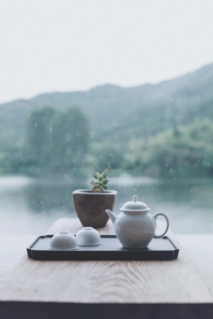 心中有桃花源何处都是山水间,心中若有桃花源何处是水云间