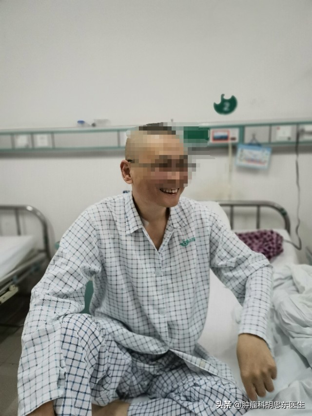 患肺癌晚期、肝癌的麻醉科医生与癌抗争9年：你不是一个人在战斗