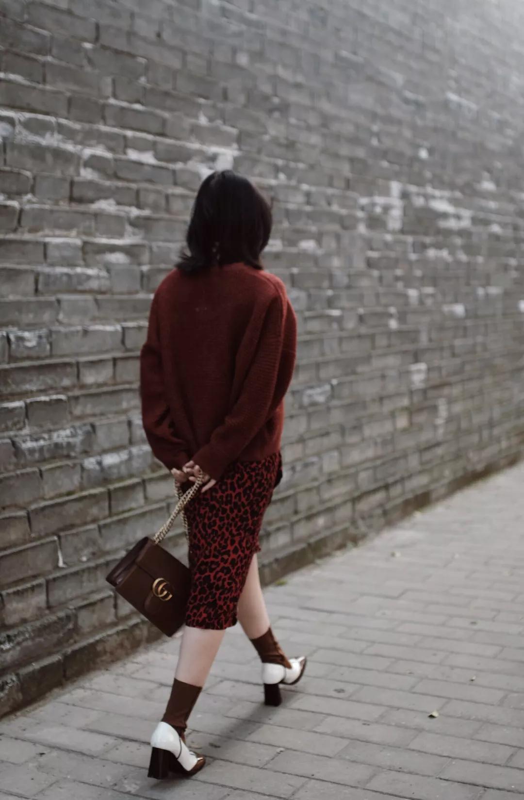 今年的靴子一言难尽,今年靴子流行高跟还是低跟