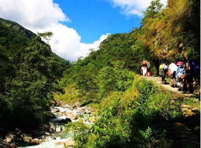 追寻军嶂古道的历史古迹、探索不一样的徒步之旅