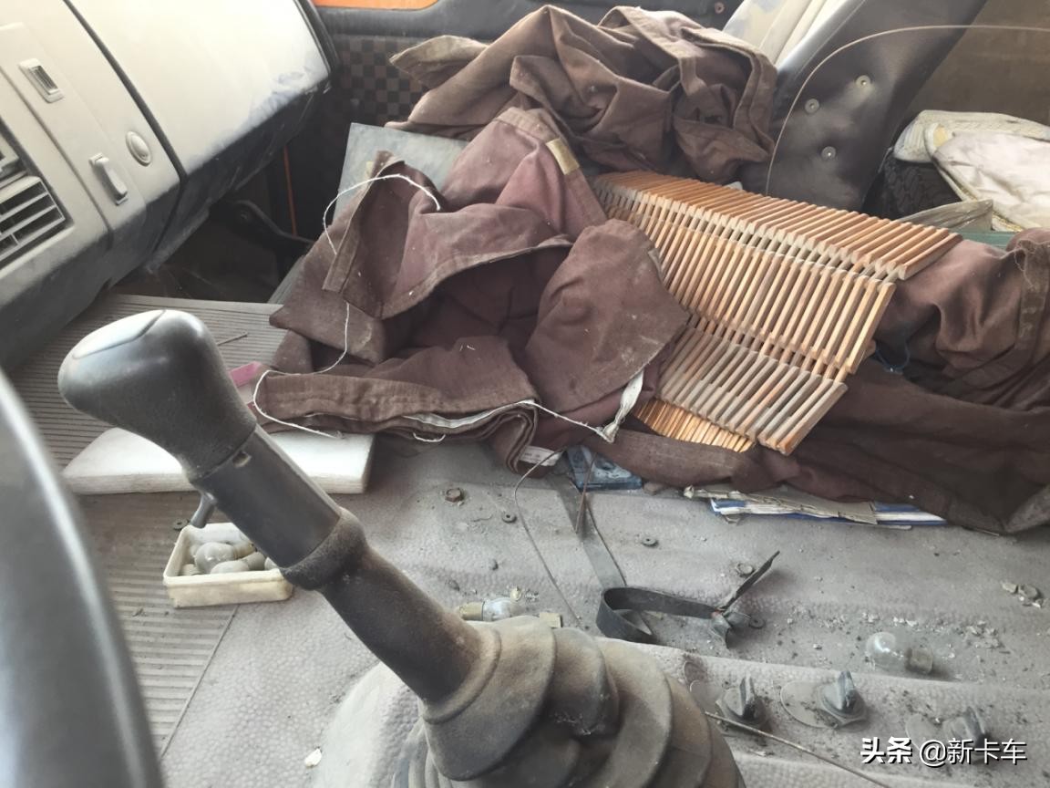 国产奔驰重卡卡车介绍,奔驰长头重卡都有哪些