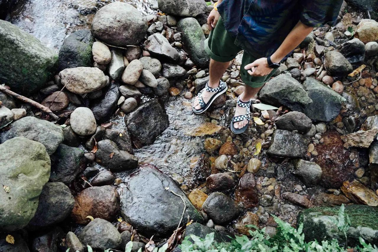 选自己适合的凉鞋,source户外凉鞋