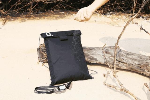 极简时尚大容量双肩包的优点,轻奢双肩包可隐藏背带