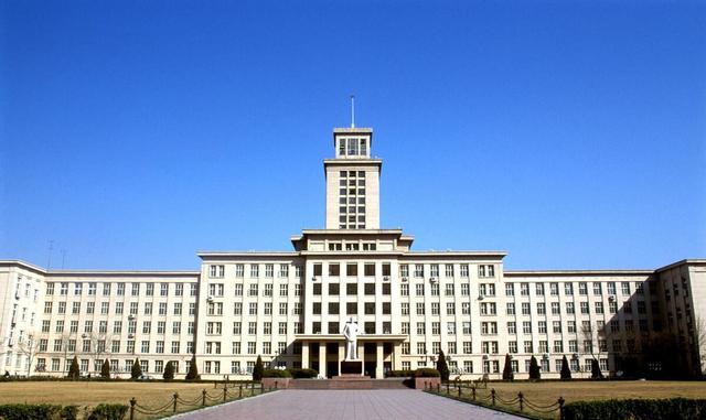 南开和天大,谁才是天津“大学一哥”?外行看热闹内行找差距