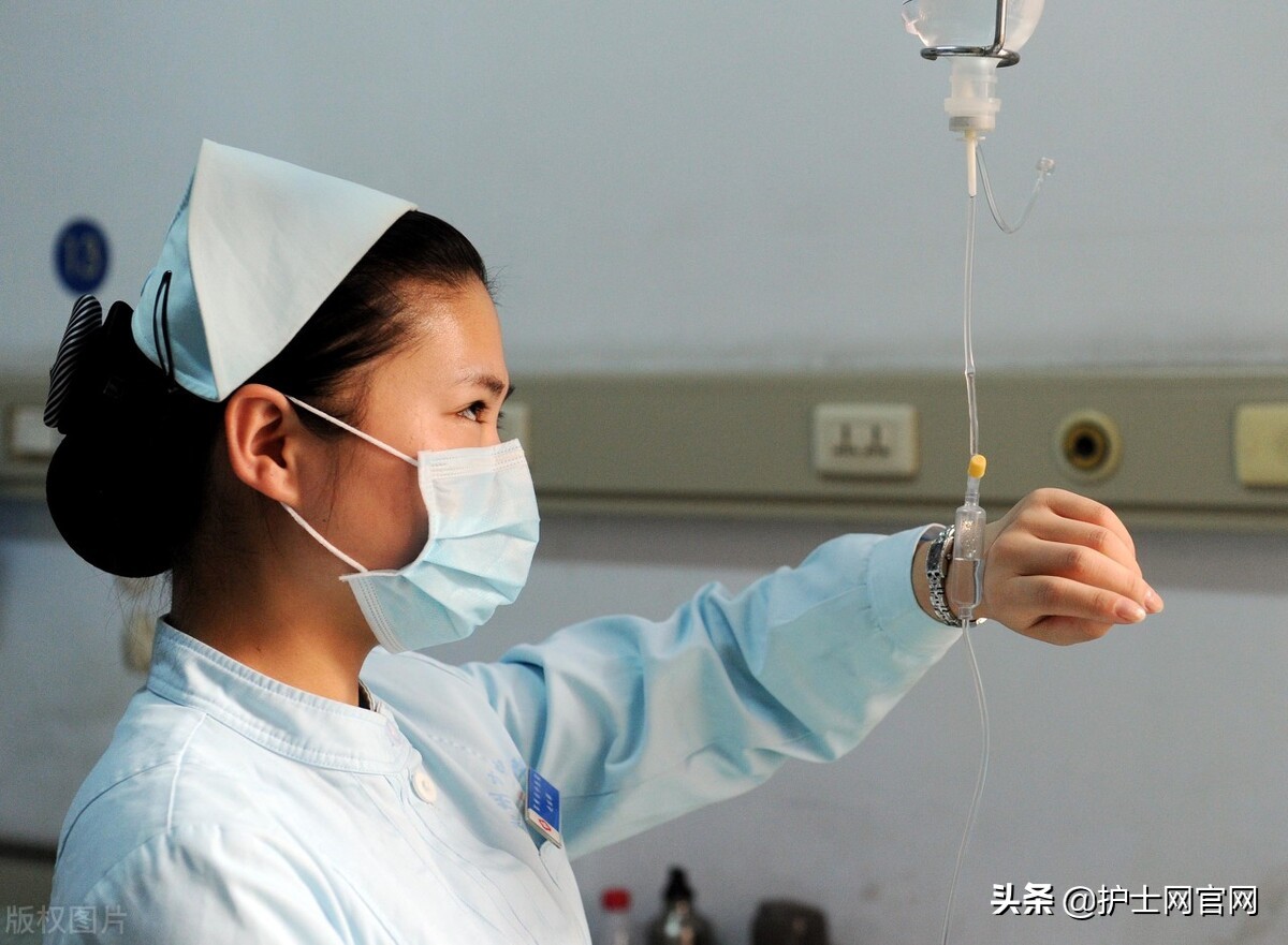 护士顶撞护士长怎么办,护士如果顶撞护士长怎么办