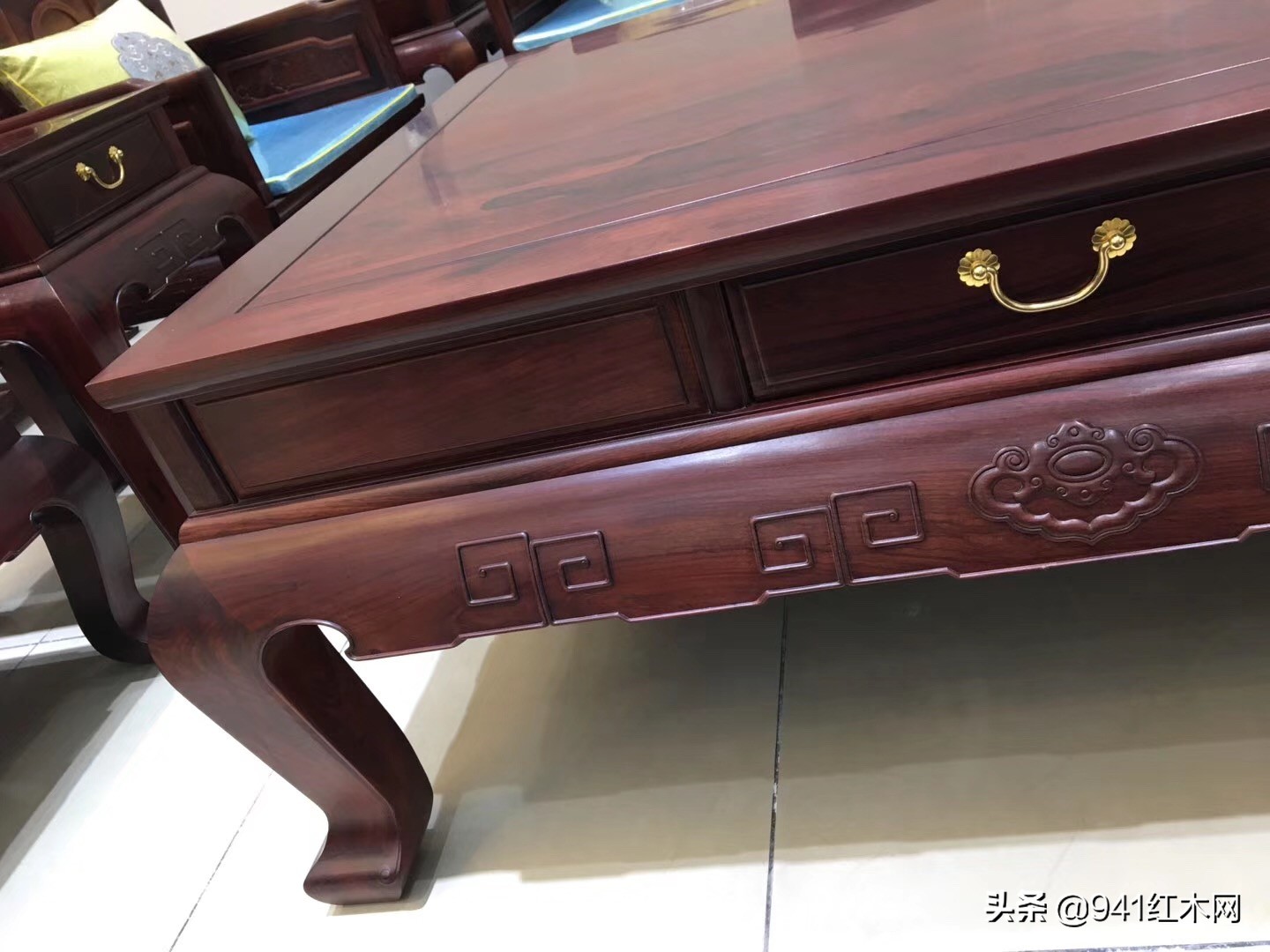 低调奢华黑红木,红酸枝巴里黄檀和微凹黄檀哪个好