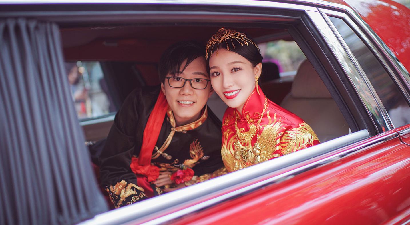 王思聪送酒神的劳斯莱斯是哪款,酒神王思聪婚礼送劳斯莱斯