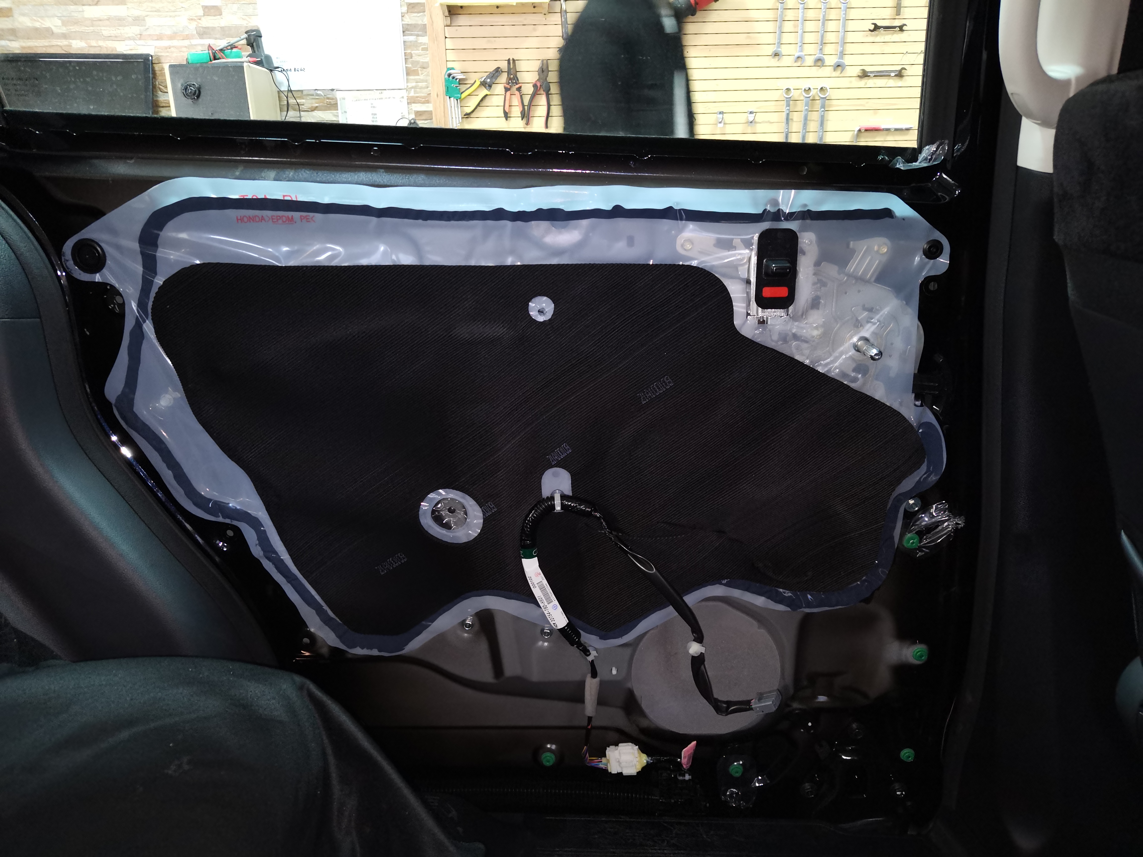 临沂老款奥德赛音响改装,奥德赛汽车音响改装案例乌鲁木齐