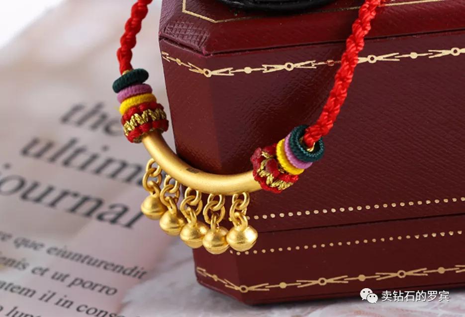 珠宝销售中顾客说太贵了应对技巧,珠宝销售面对挑剔的顾客应对话术