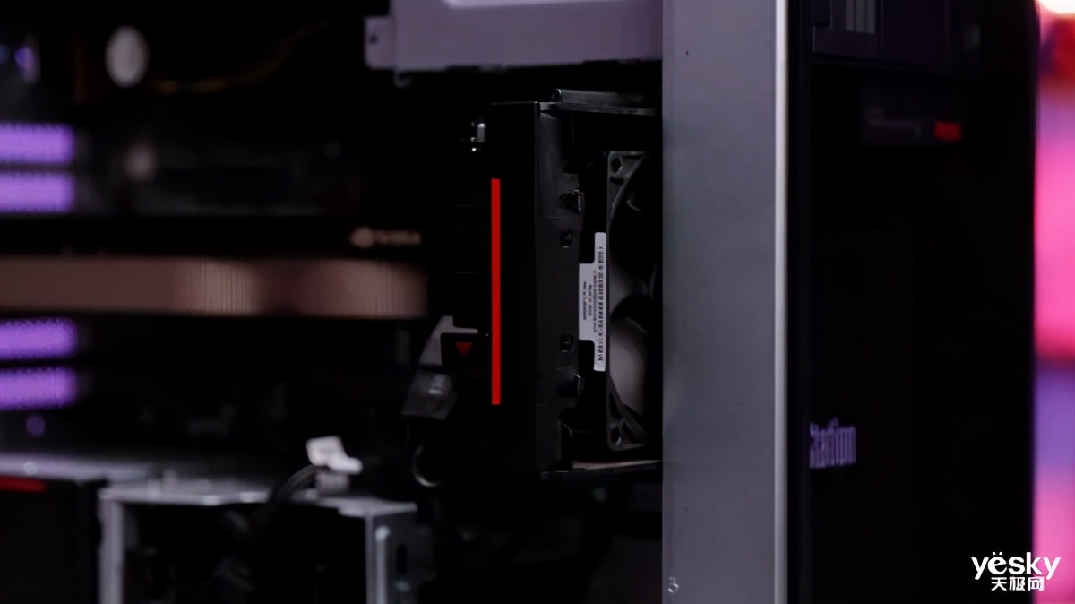 全球首款64核工作站的怪兽级生产力联想ThinkStationP620评测