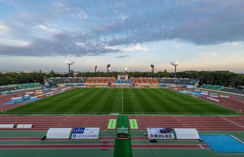 日职最高10连红，杨若寒带来J1回顾与展望，2万字精解