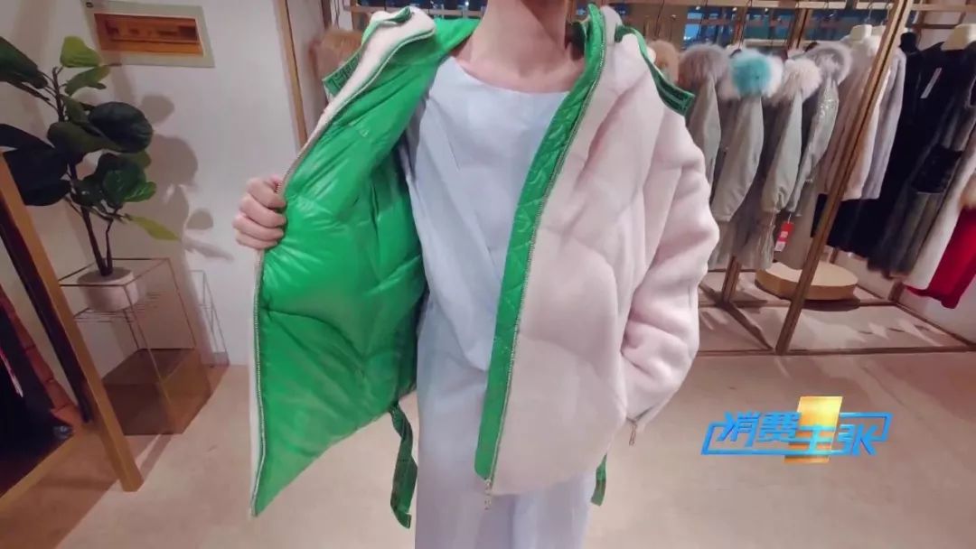 皮衣怎么穿都能穿出高级感,如何挑选适合冬季的皮衣款式