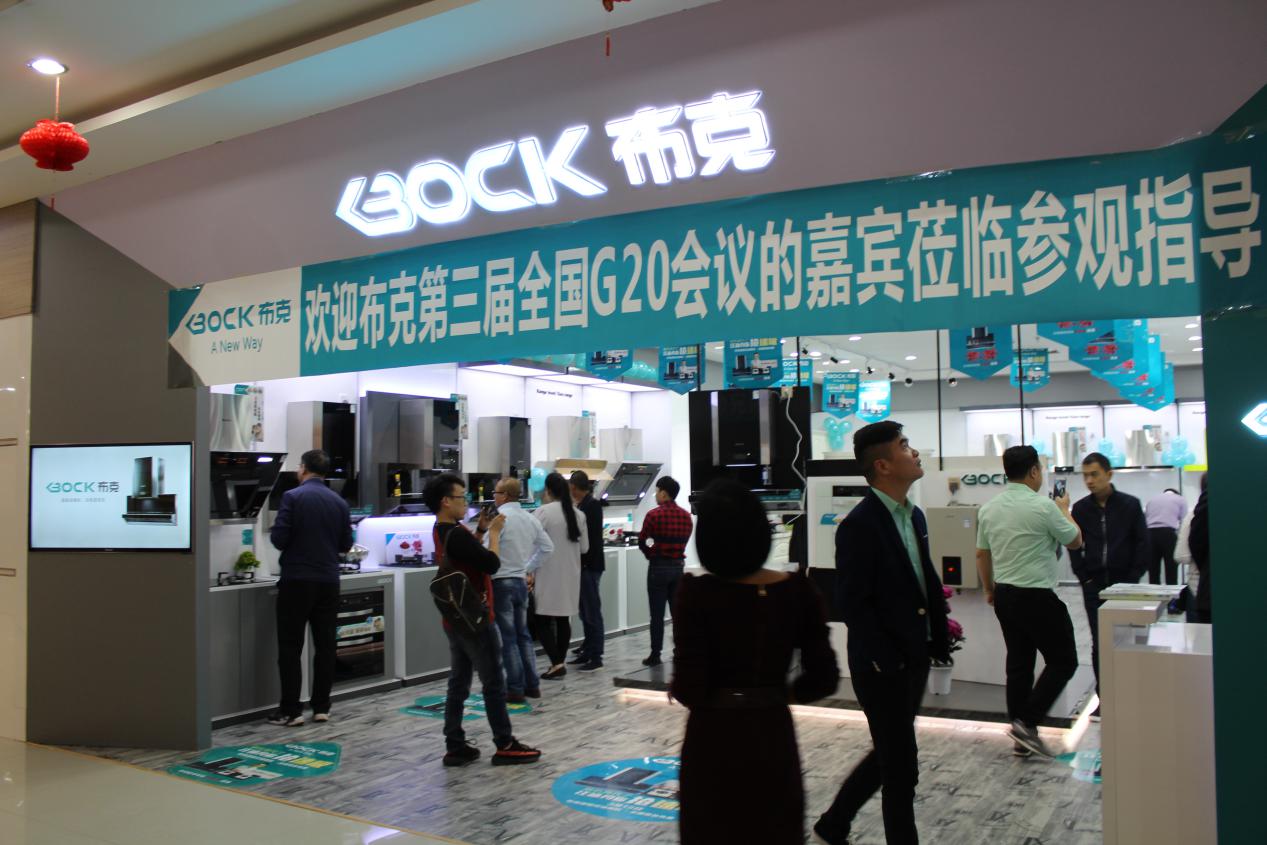 布克油烟机能把所有油烟抽走吗,布克油烟机和老板油烟机哪个更好