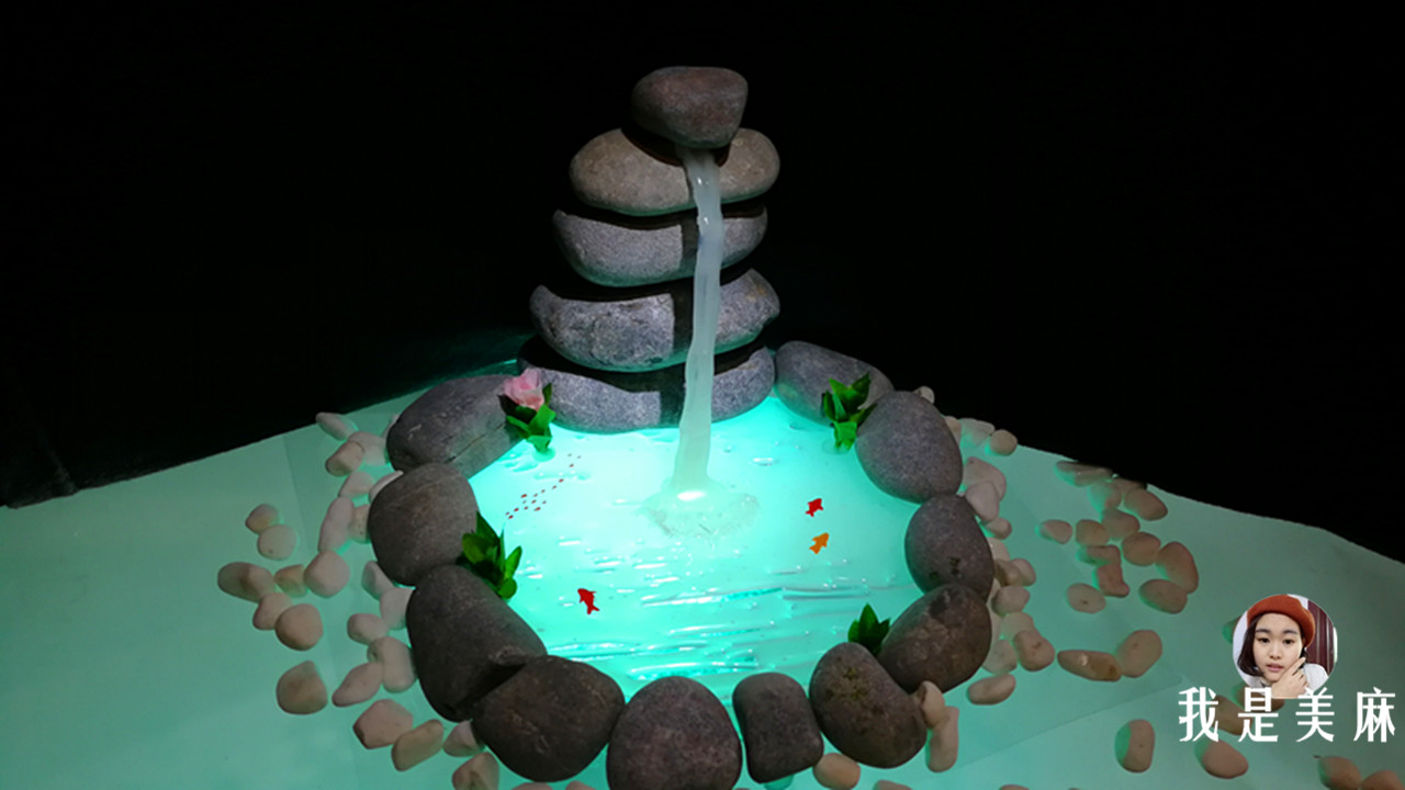 用纸箱给孩子做玩具简单的,爸爸用纸箱给孩子做玩具