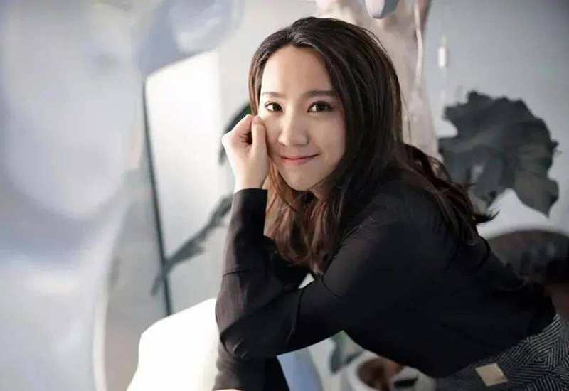 又一90后女富豪崛起!白手起家逆袭圆梦,如今身价近百亿