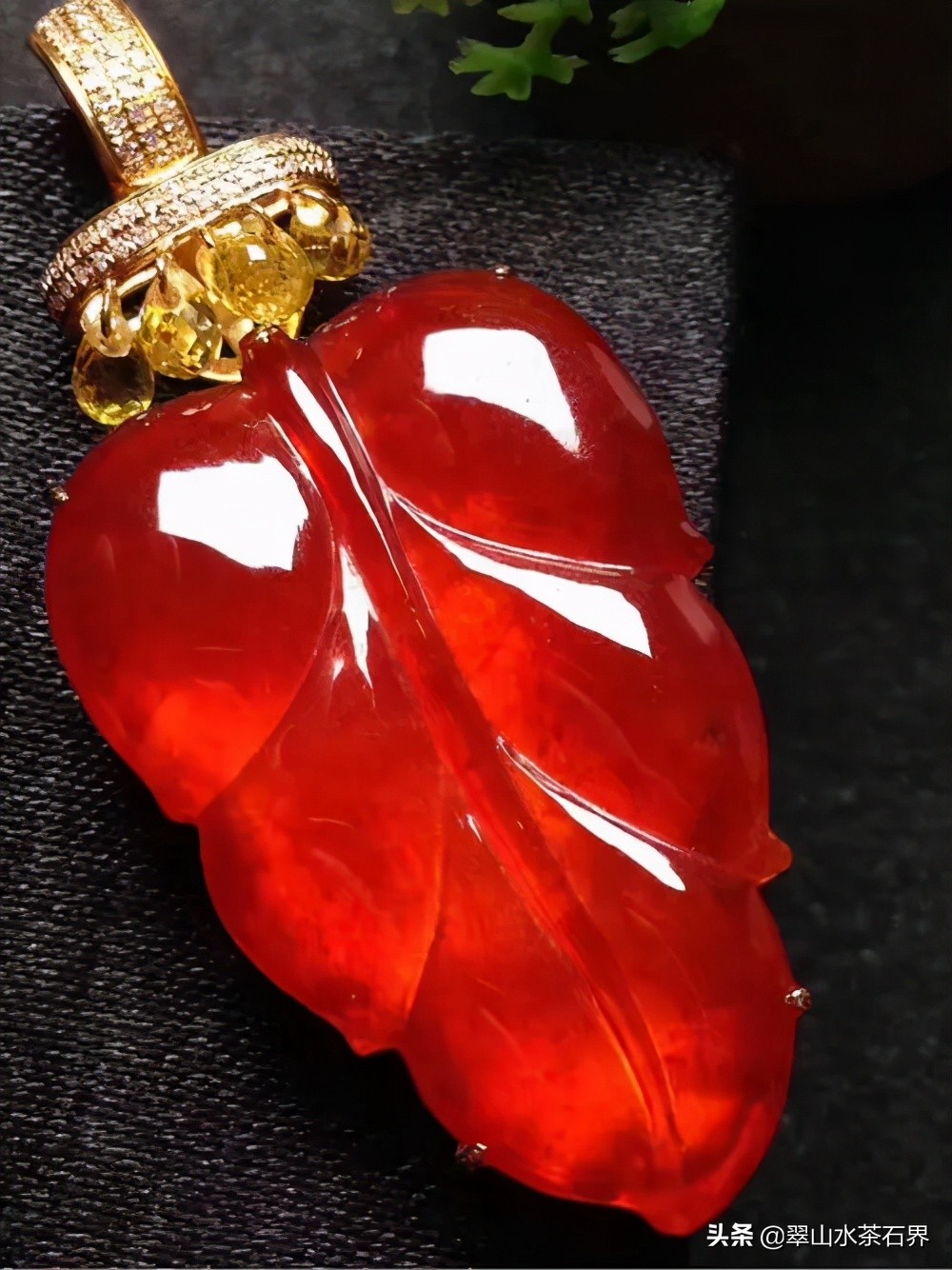 翡翠有几种颜色哪种颜色最贵,翡翠高冰蓝水哪种颜色好