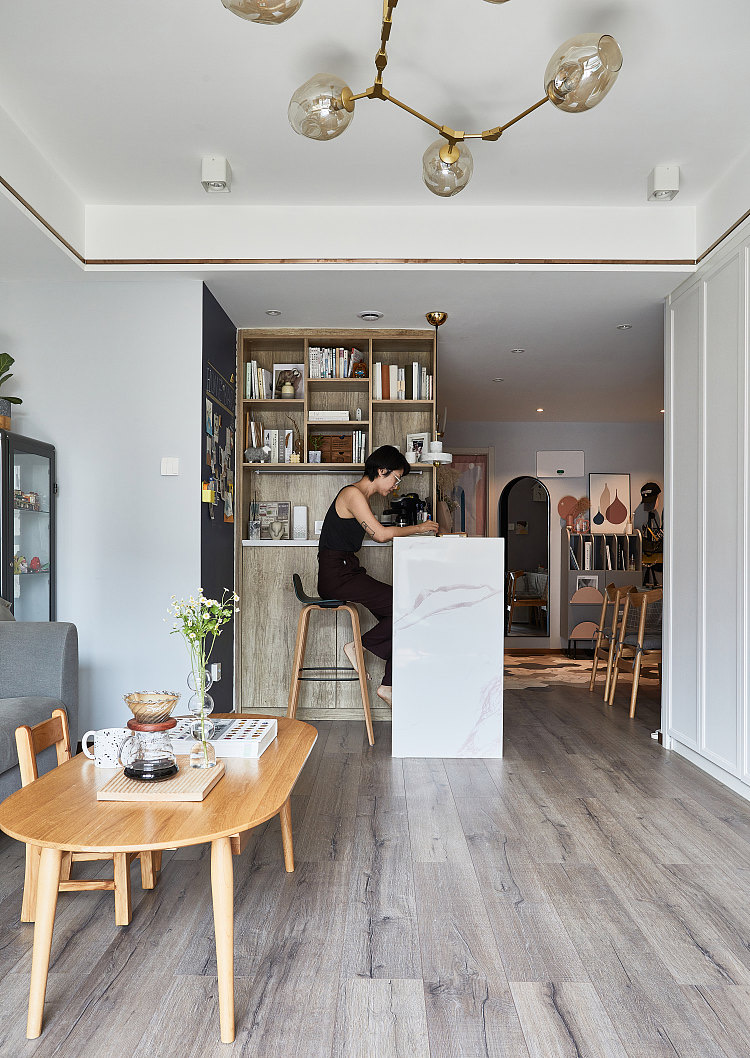 家里垃圾堆多,家里都是垃圾杂物