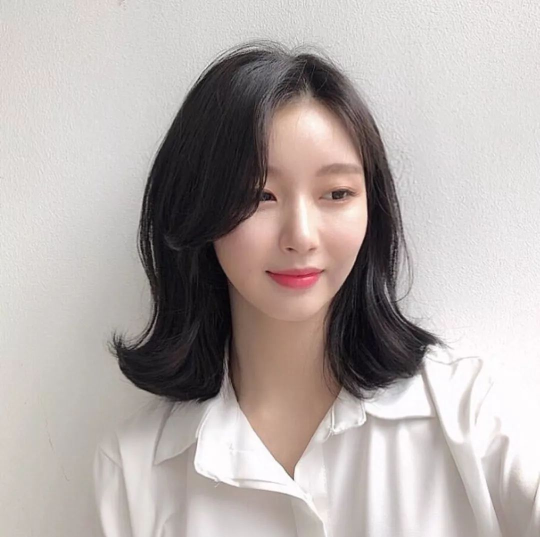 中长发锁骨发烫发中卷,初恋锁骨发中长发烫发