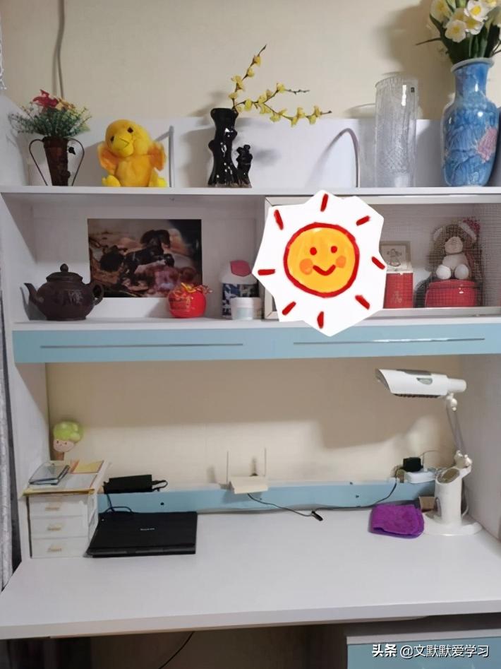 爱果乐学习桌和西昊学习桌哪个好,西昊学习桌和黑白调学习桌